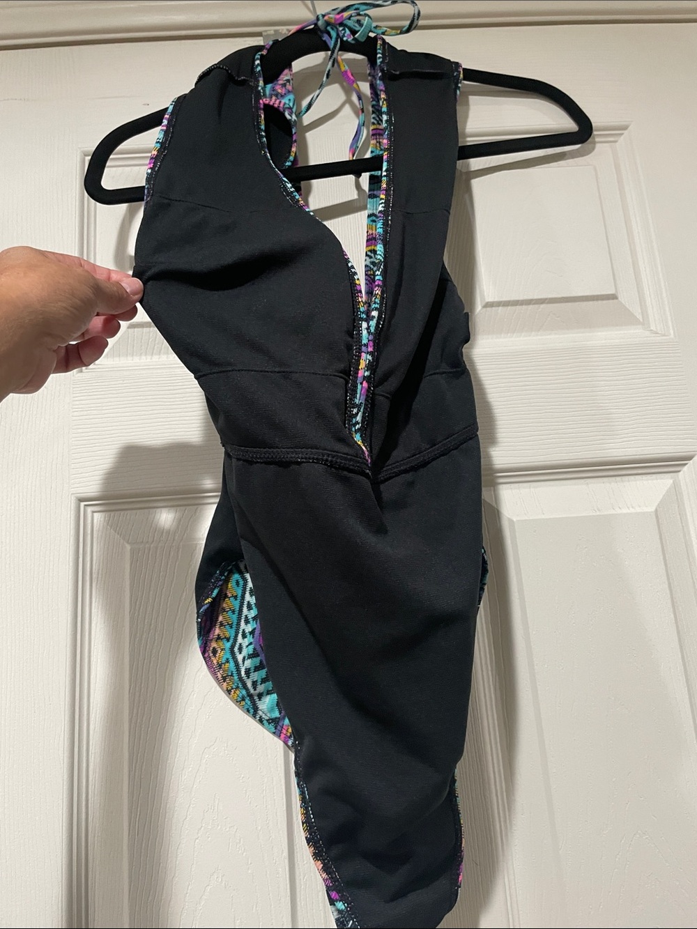 Geo-Pattern V-Neck Lace-Up One-Piece Swimsuit - Multi - Picture 7 of 8